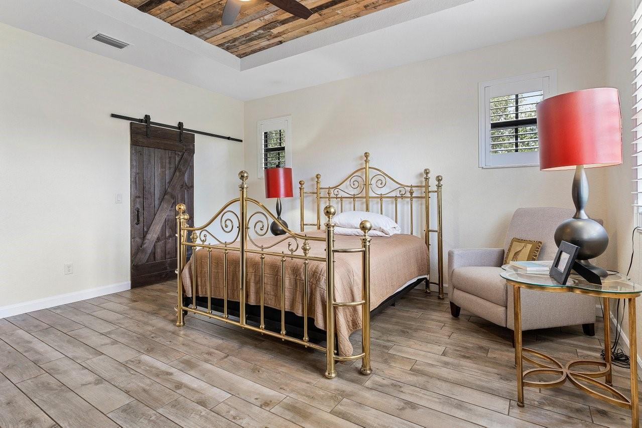 9580 Town Parc Cir S 9580