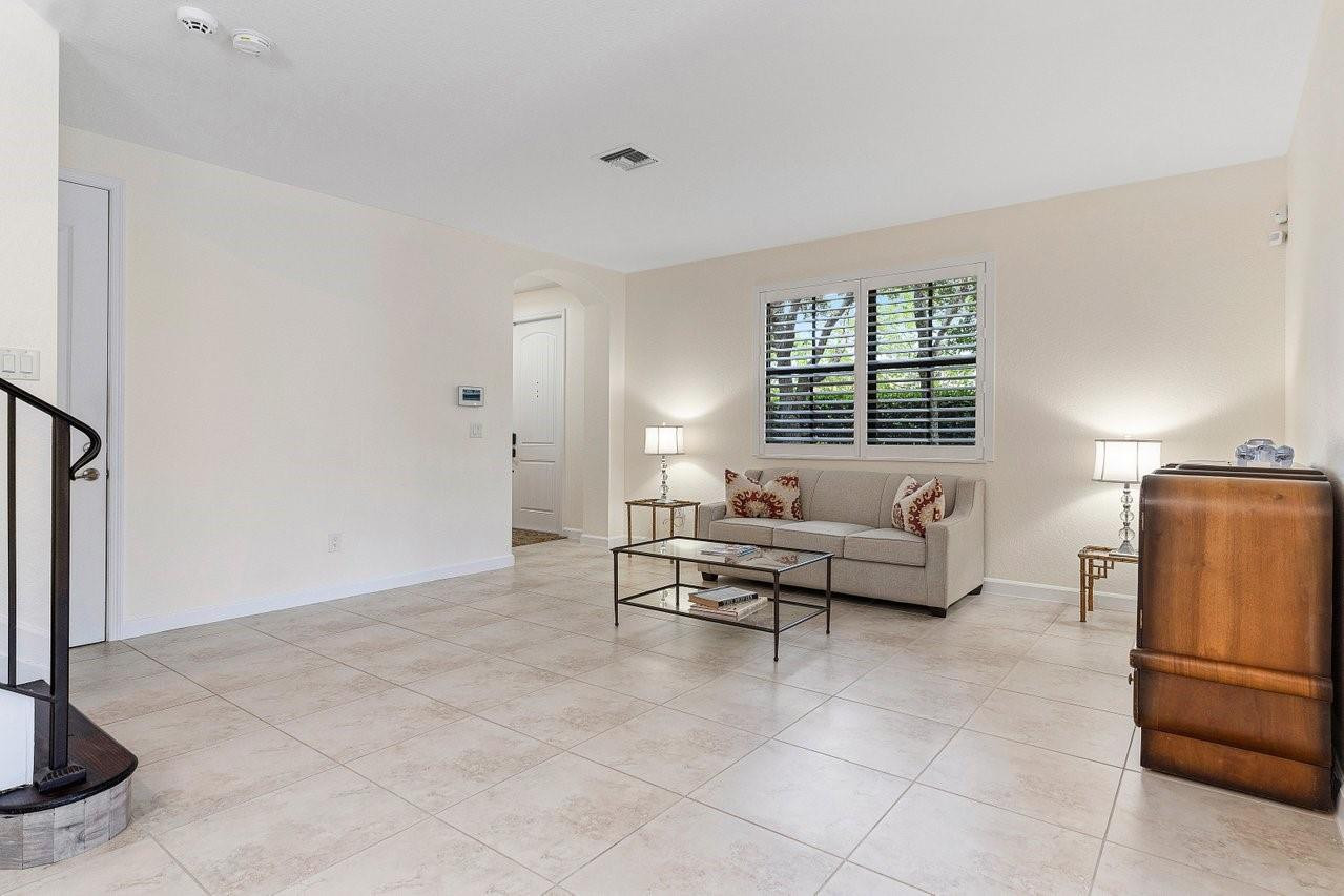 9580 Town Parc Cir S 9580