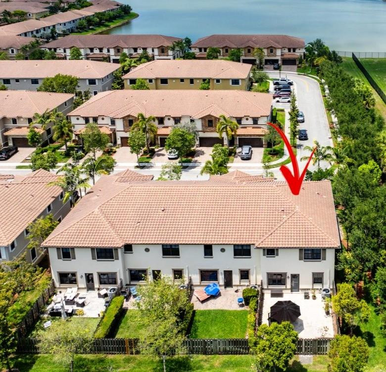 9580 Town Parc Cir S 9580