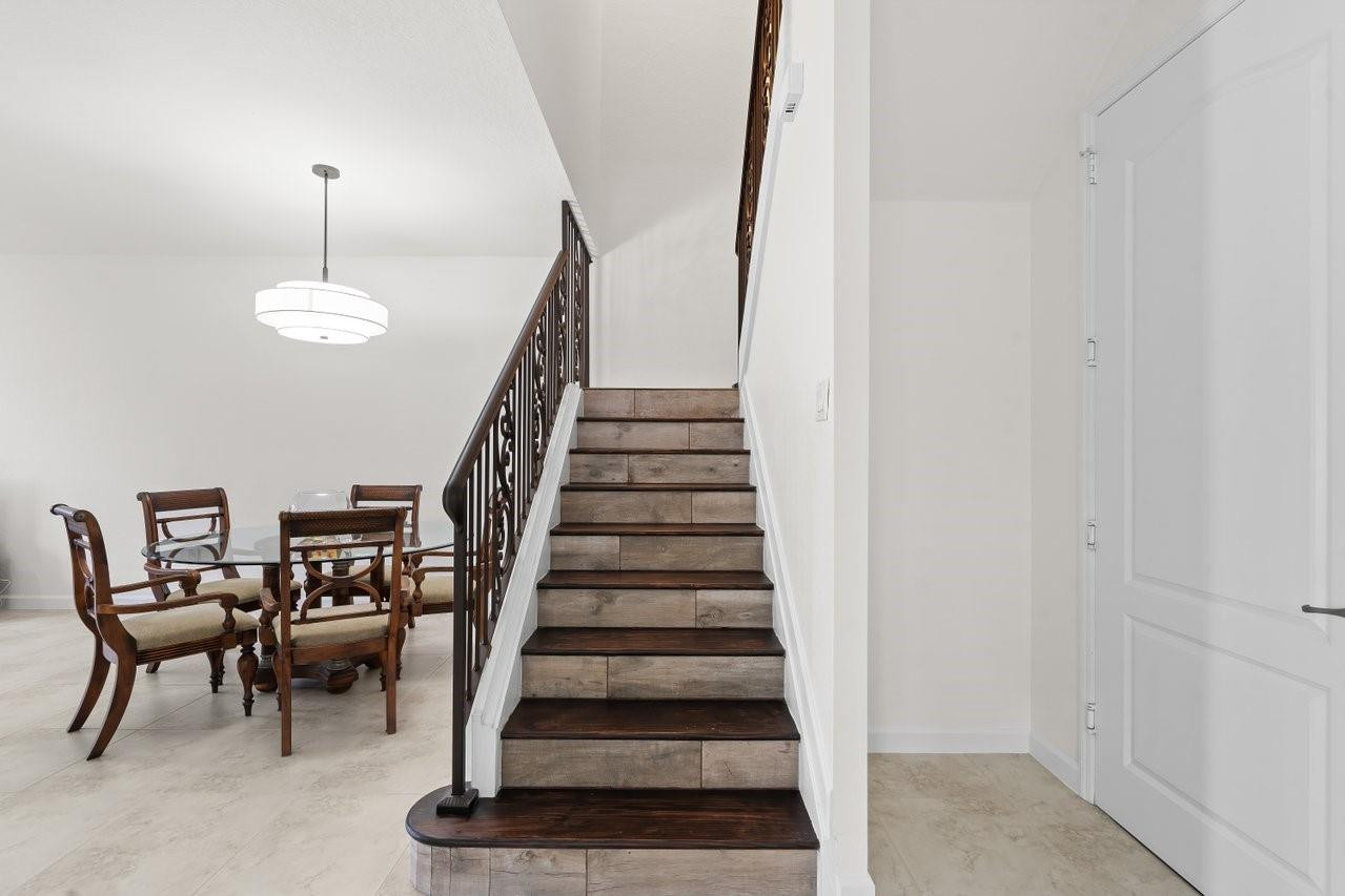 9580 Town Parc Cir S 9580