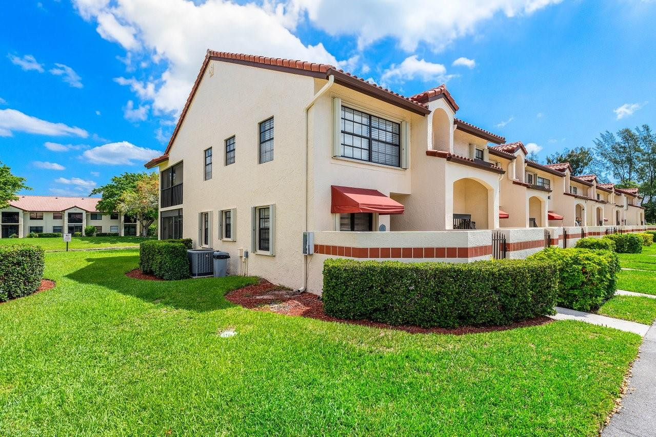 801 Freedom Ct 801