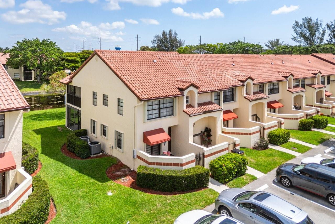 801 Freedom Ct 801