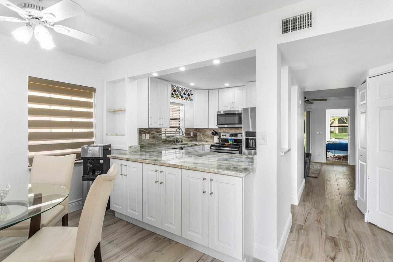 801 Freedom Ct 801