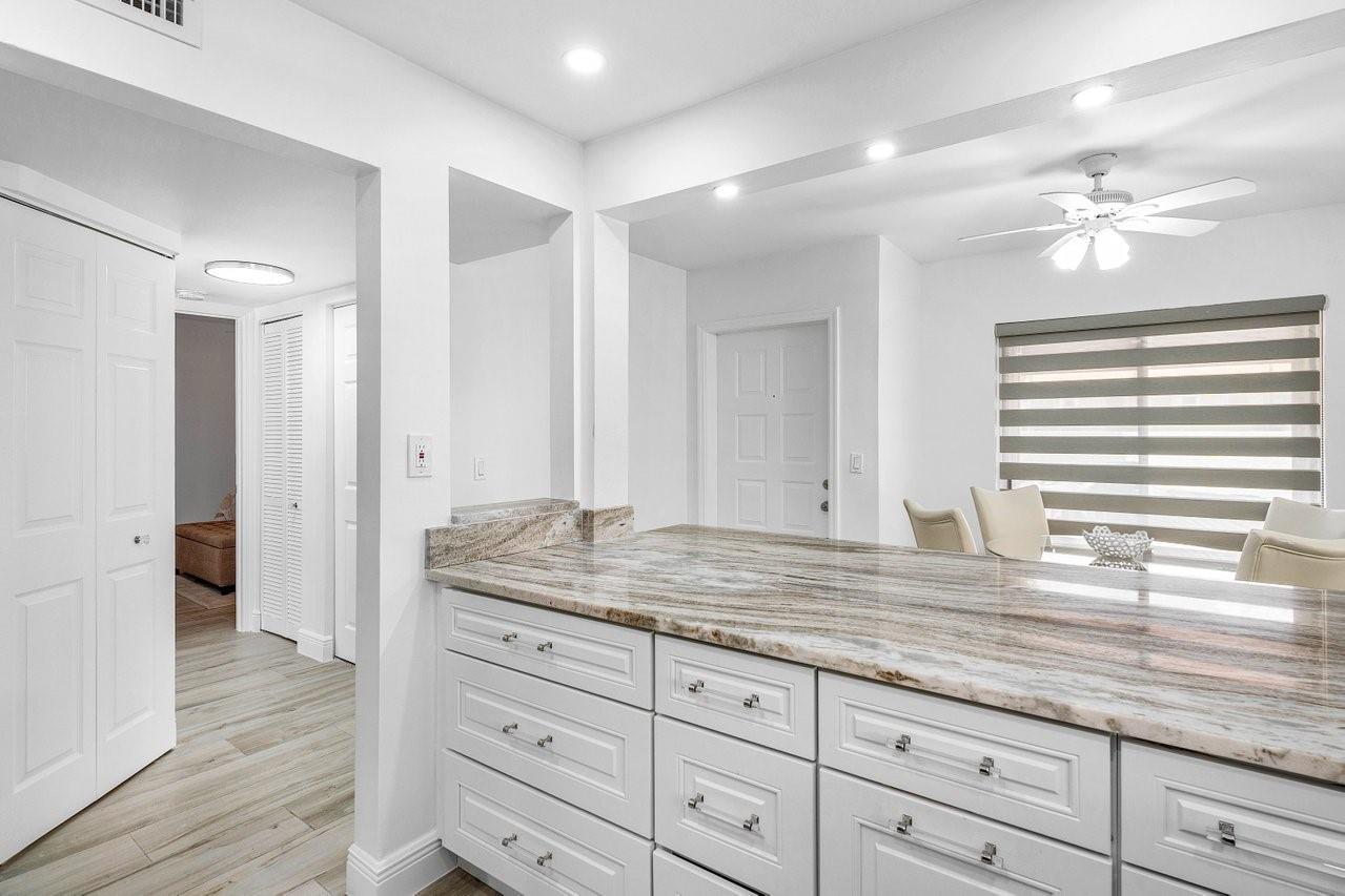 801 Freedom Ct 801