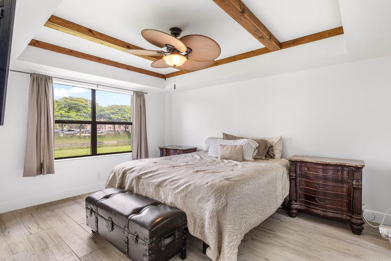 801 Freedom Ct 801