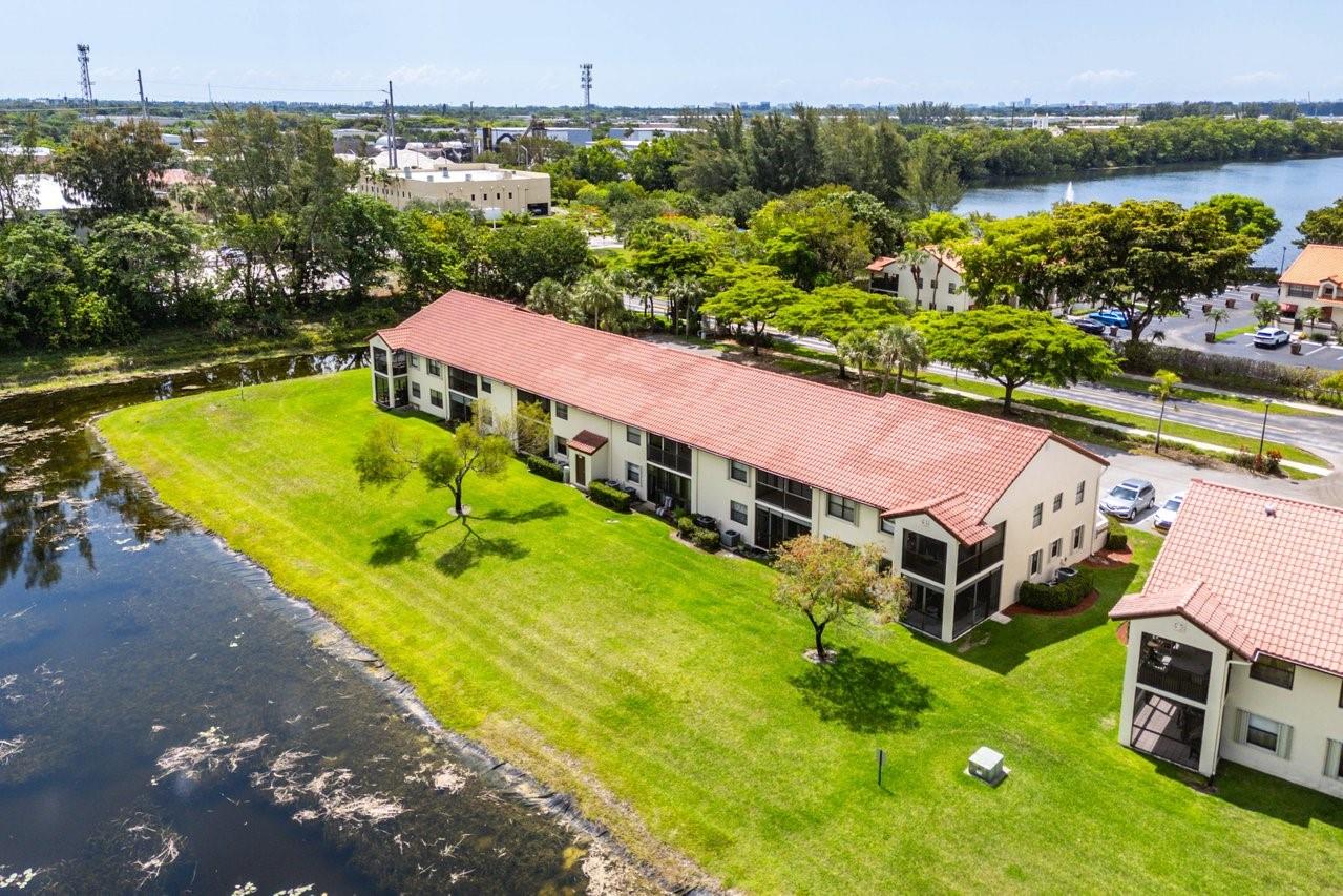 801 Freedom Ct 801