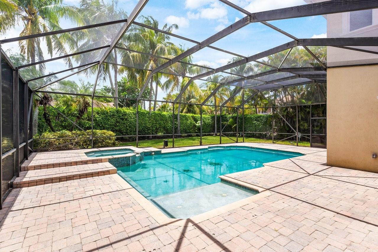864 NW 123rd Dr