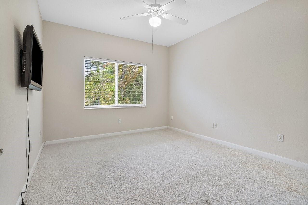 864 NW 123rd Dr