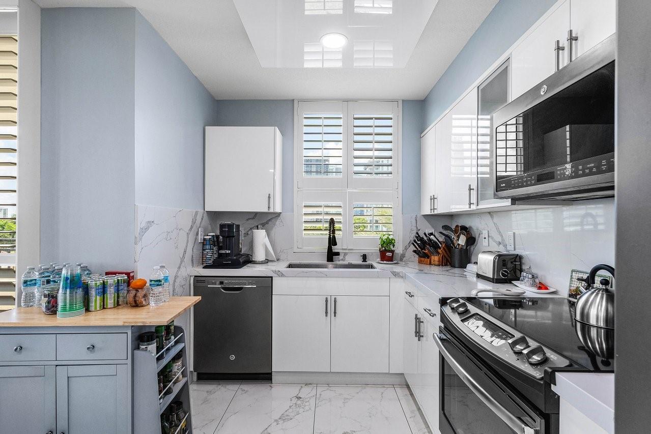 610 W Las Olas Blvd 517