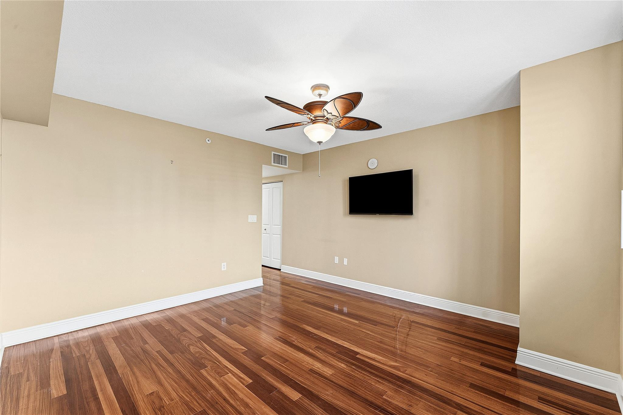 610 W Las Olas Blvd 517