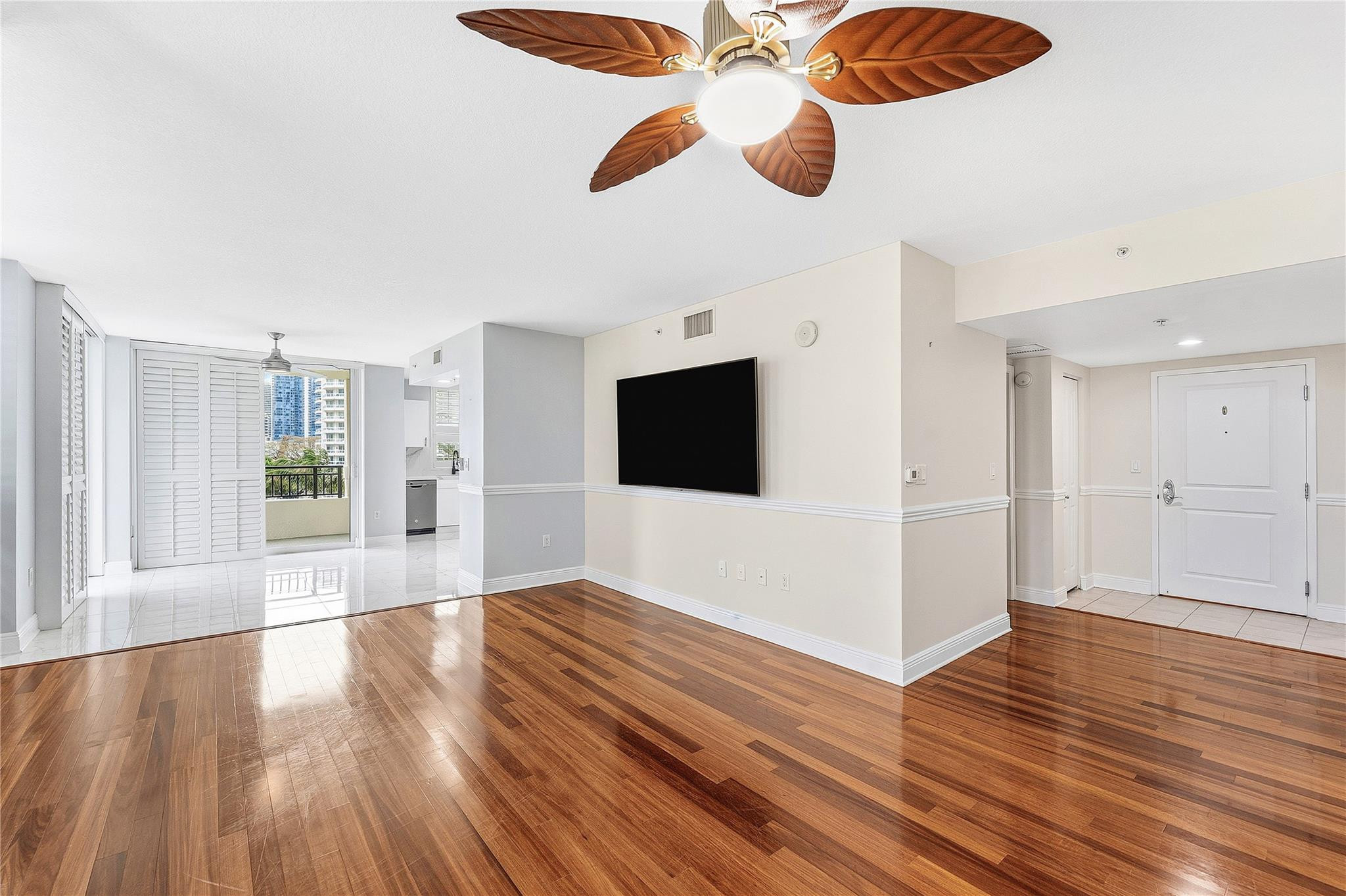 610 W Las Olas Blvd 517