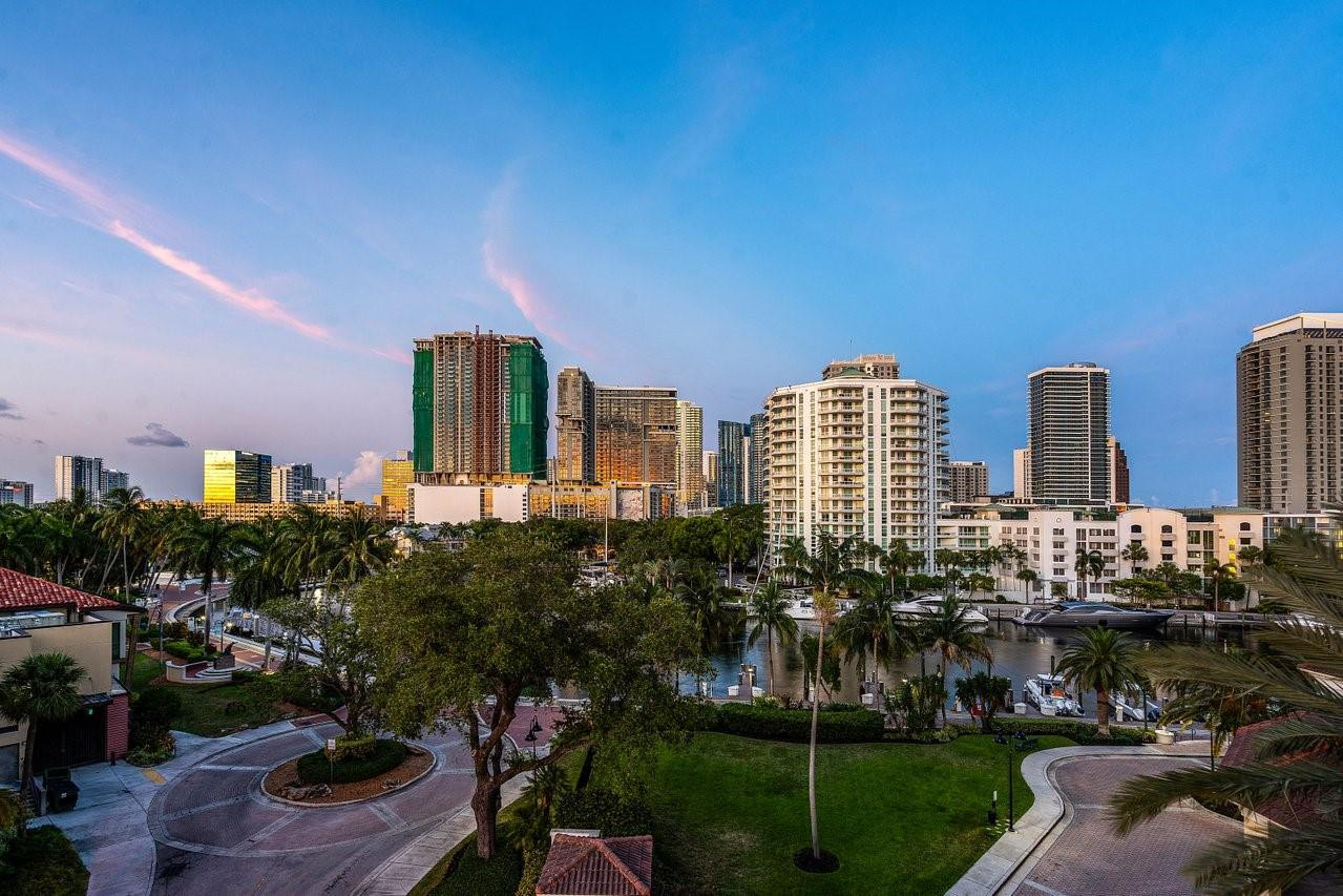 610 W Las Olas Blvd 517