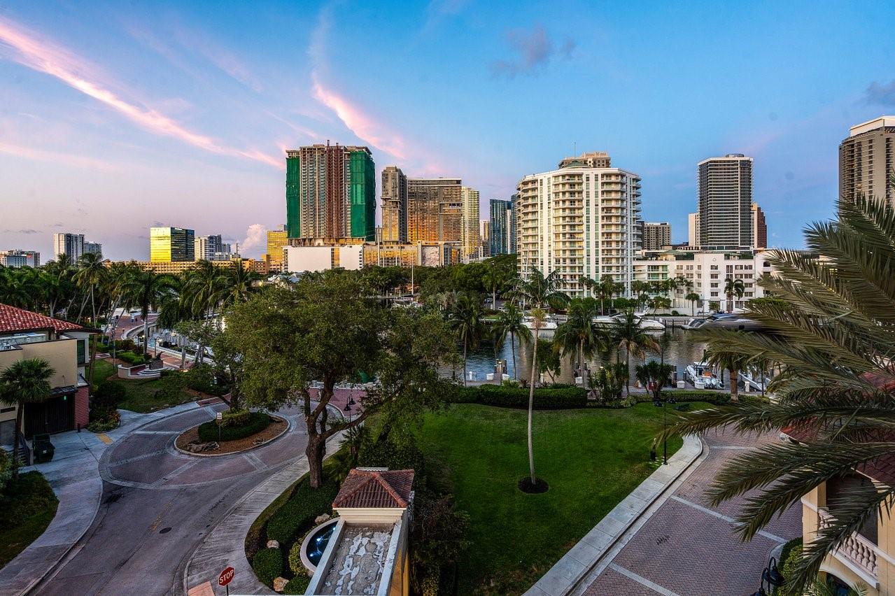 610 W Las Olas Blvd 517