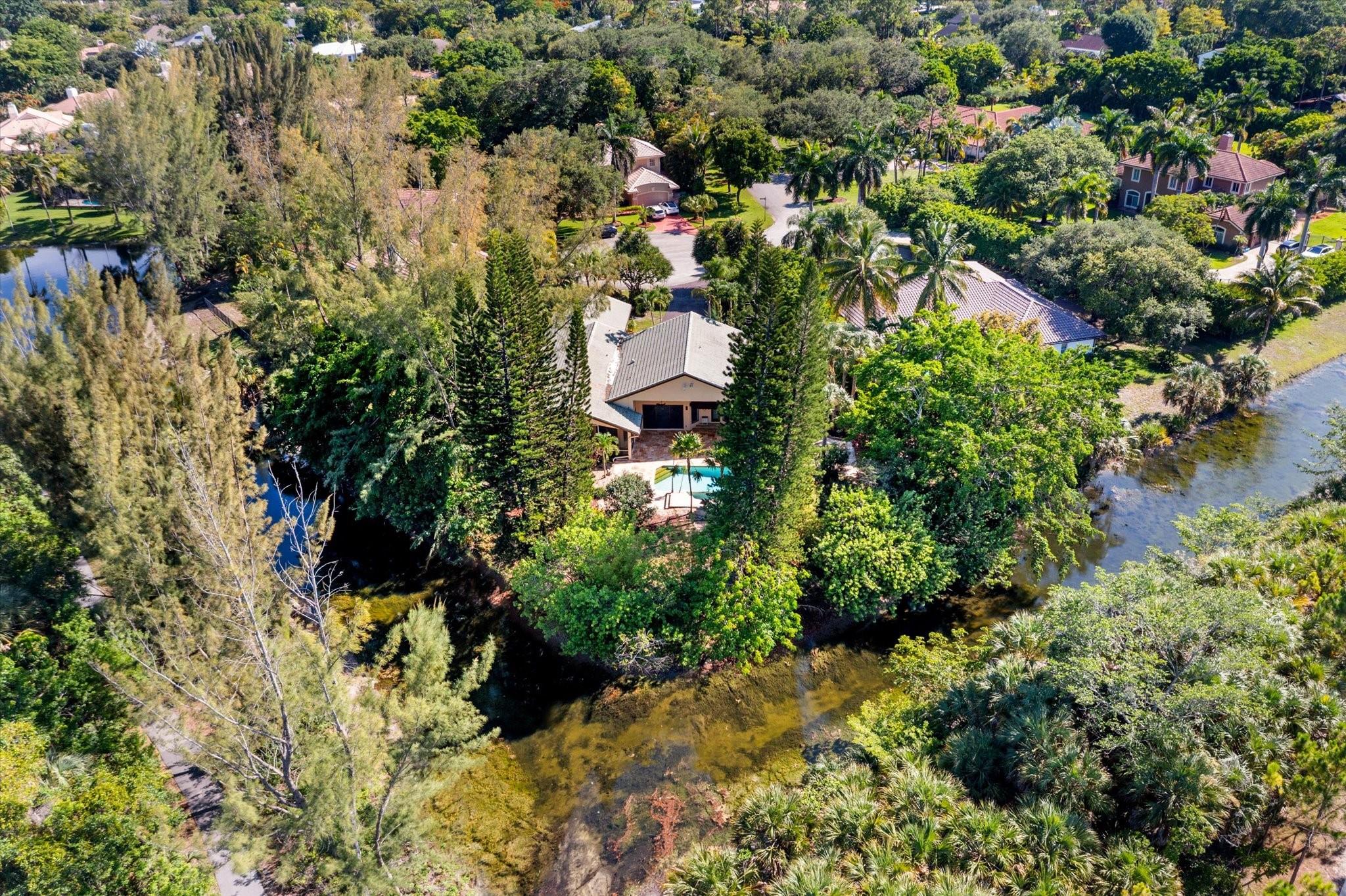 6011 NW 69TH MNR