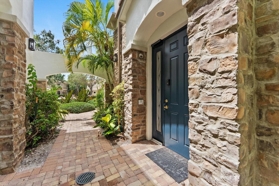 7605 Old Thyme Ct 4B