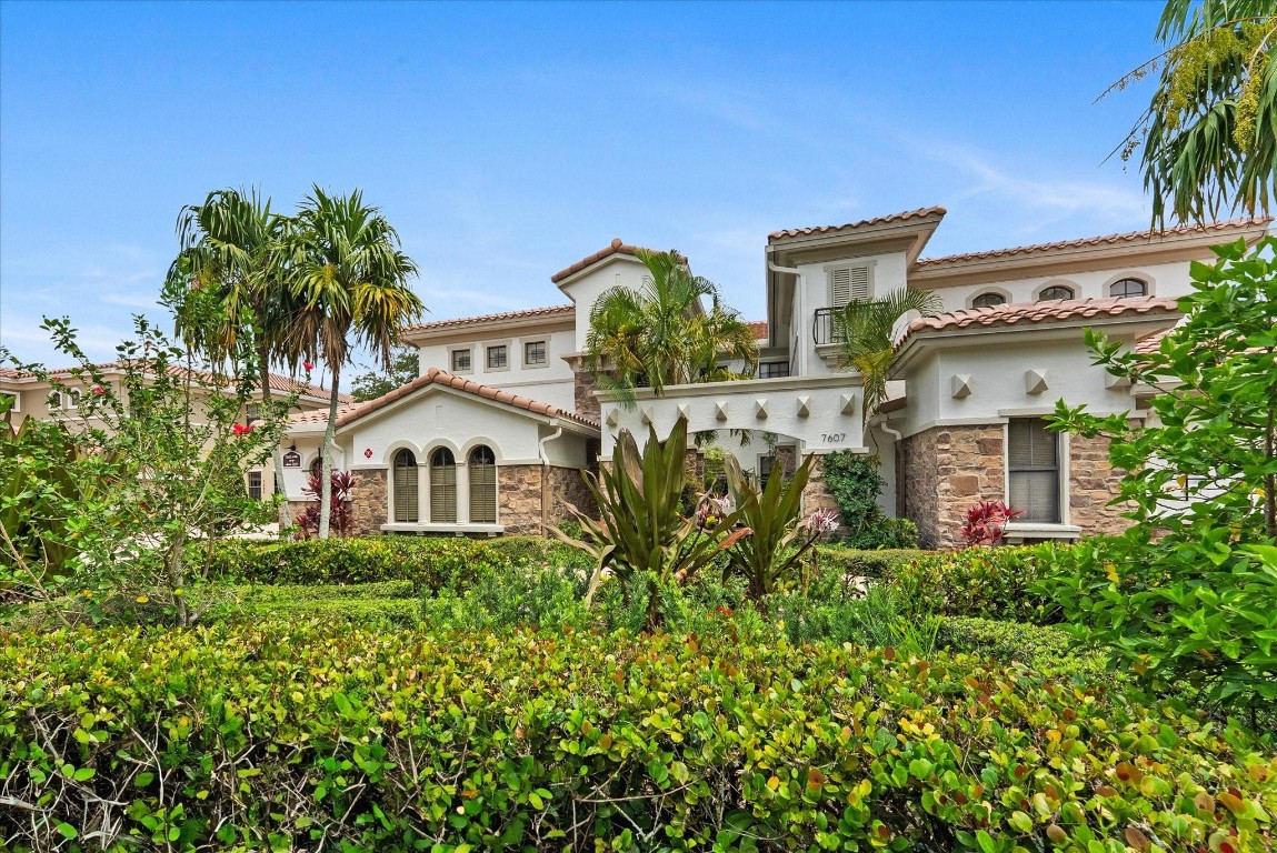 7605 Old Thyme Ct 4B