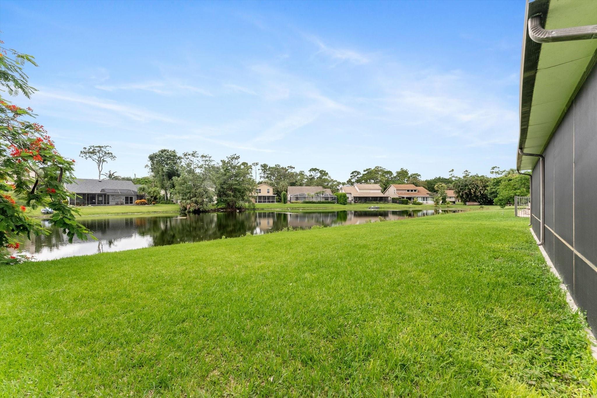 9888 Cross Pine Ct