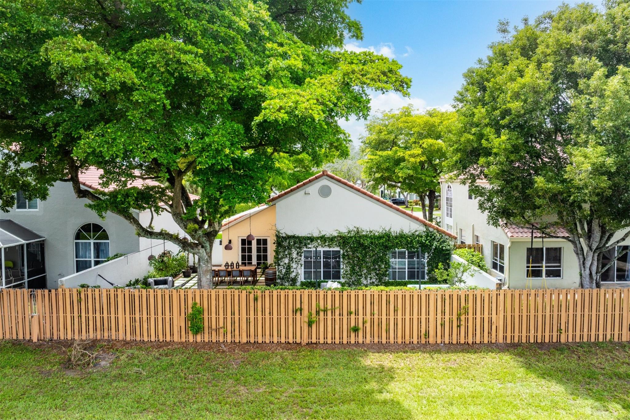 7560 NW 61st Ter
