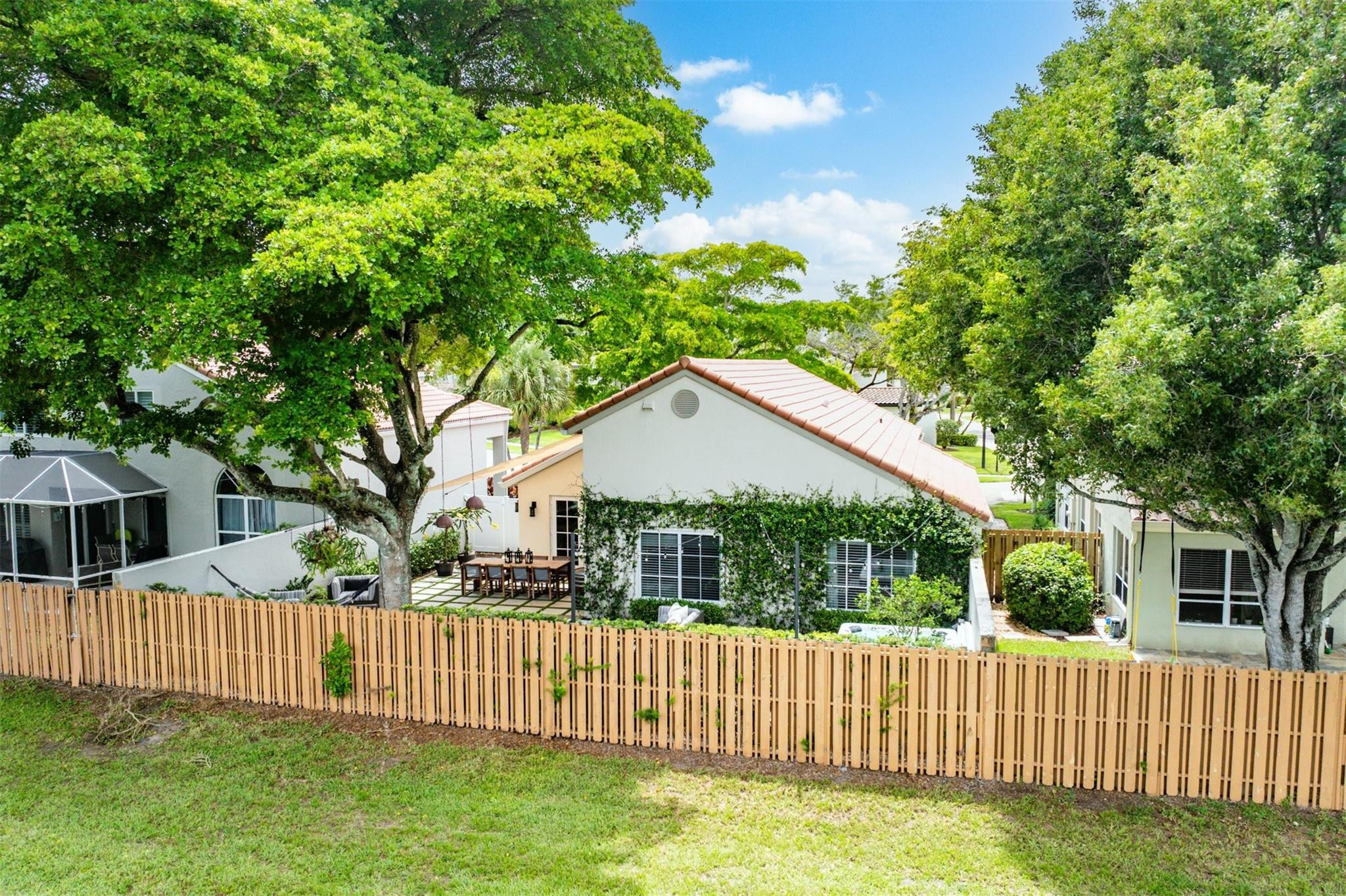 7560 NW 61st Ter
