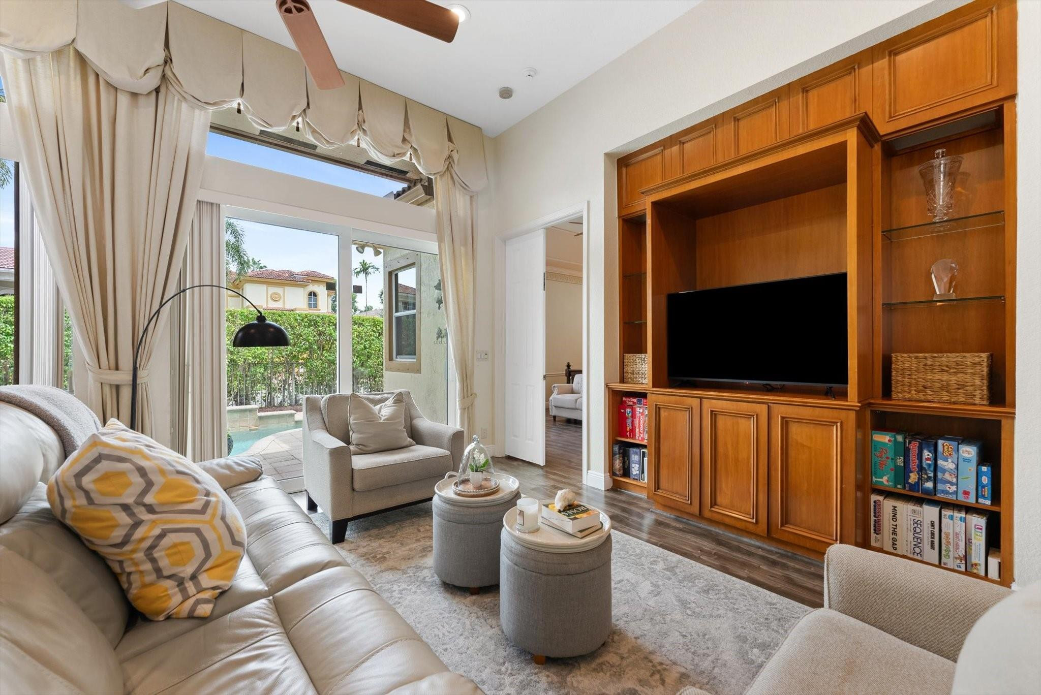 5867 NW 125th Ter