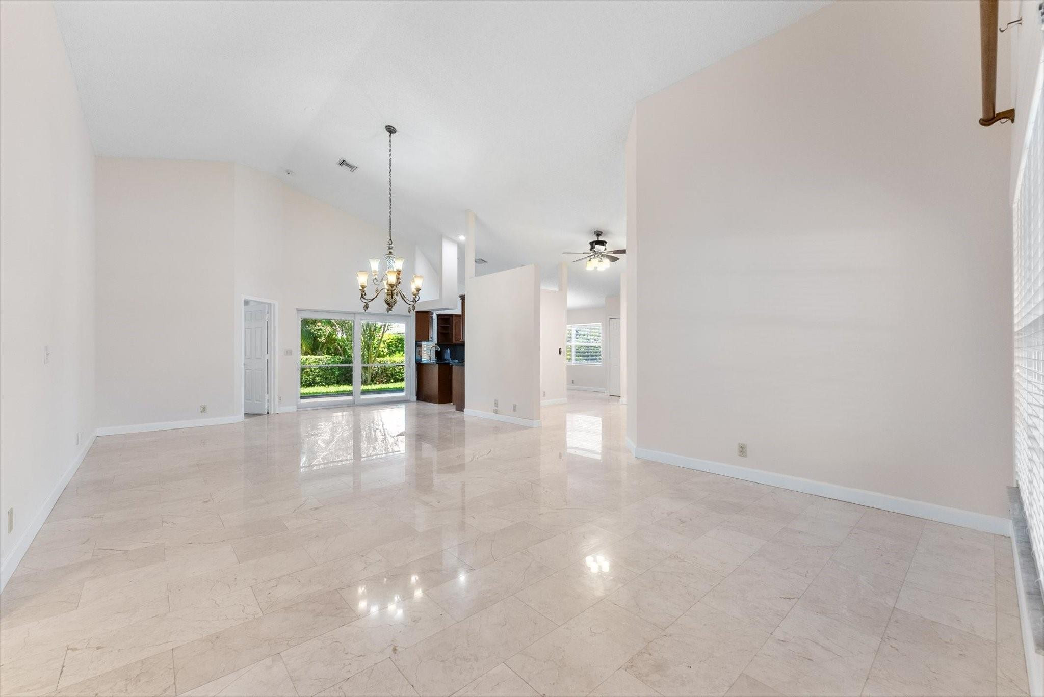 5333 Pine Cir