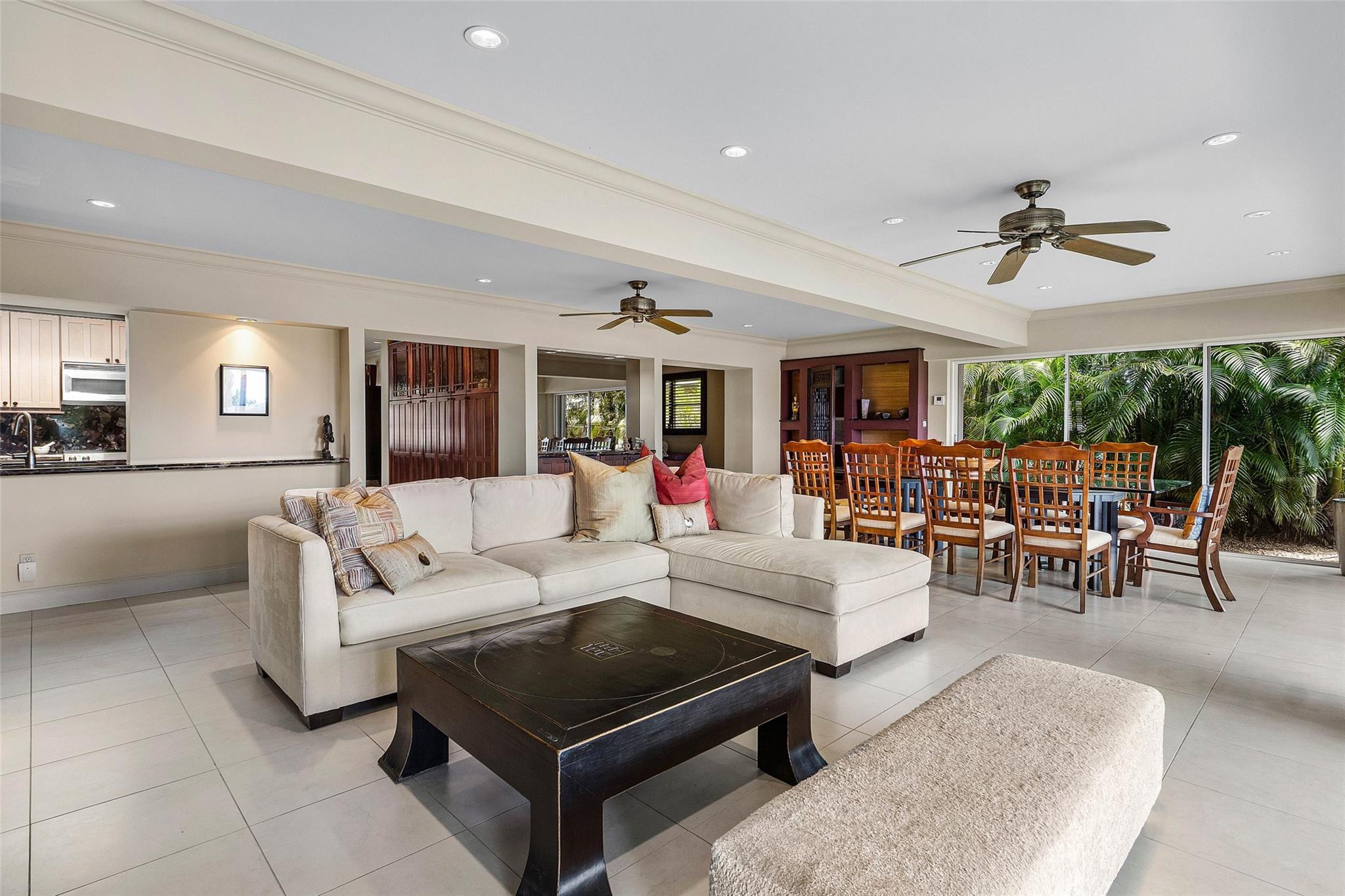1635 NW 69th Ter