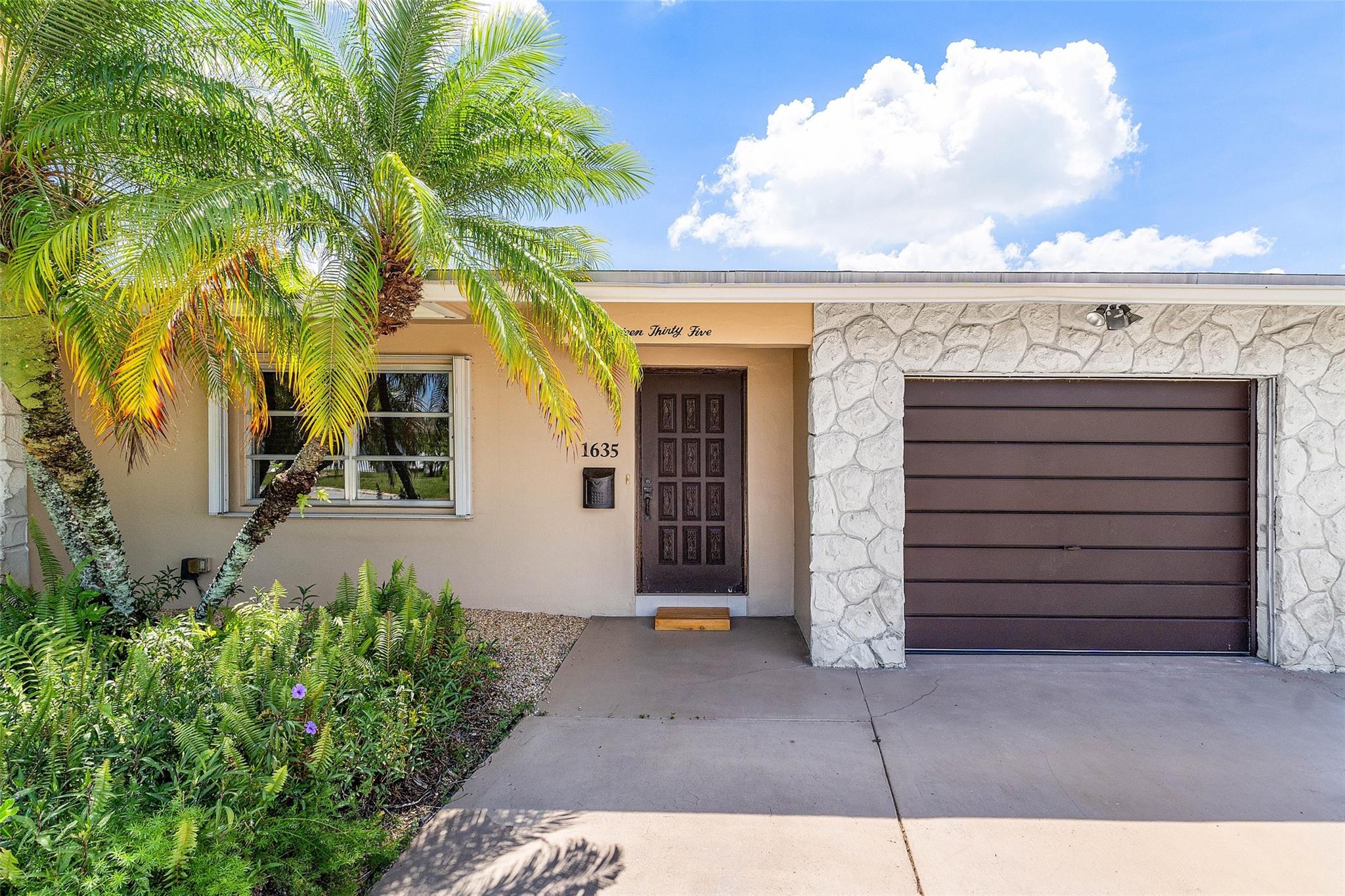 1635 NW 69th Ter