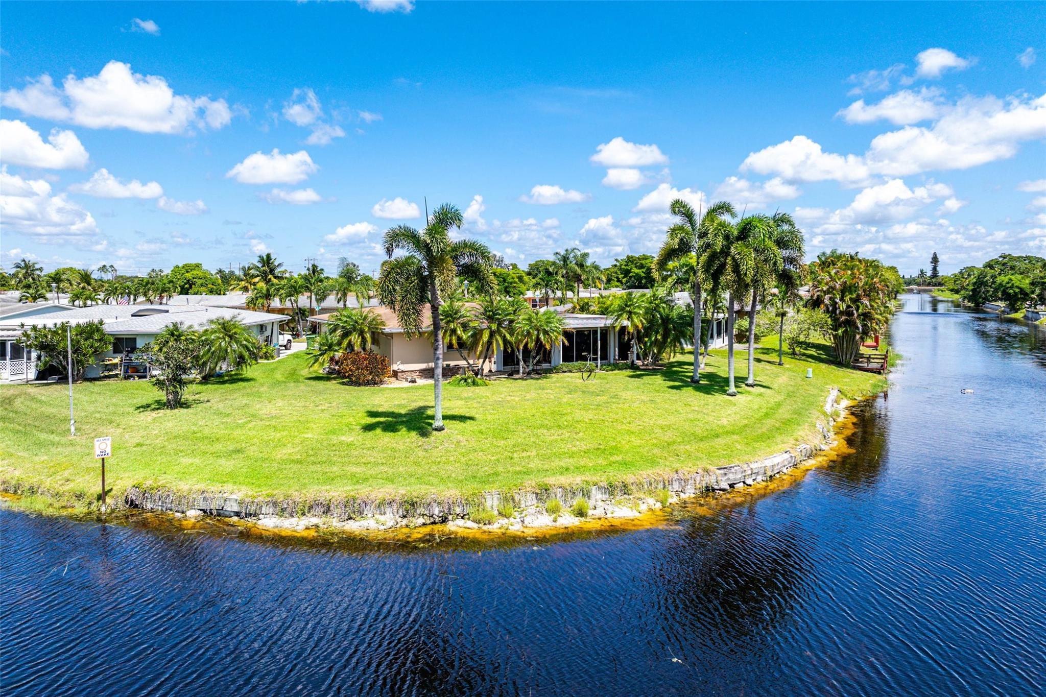 1635 NW 69th Ter