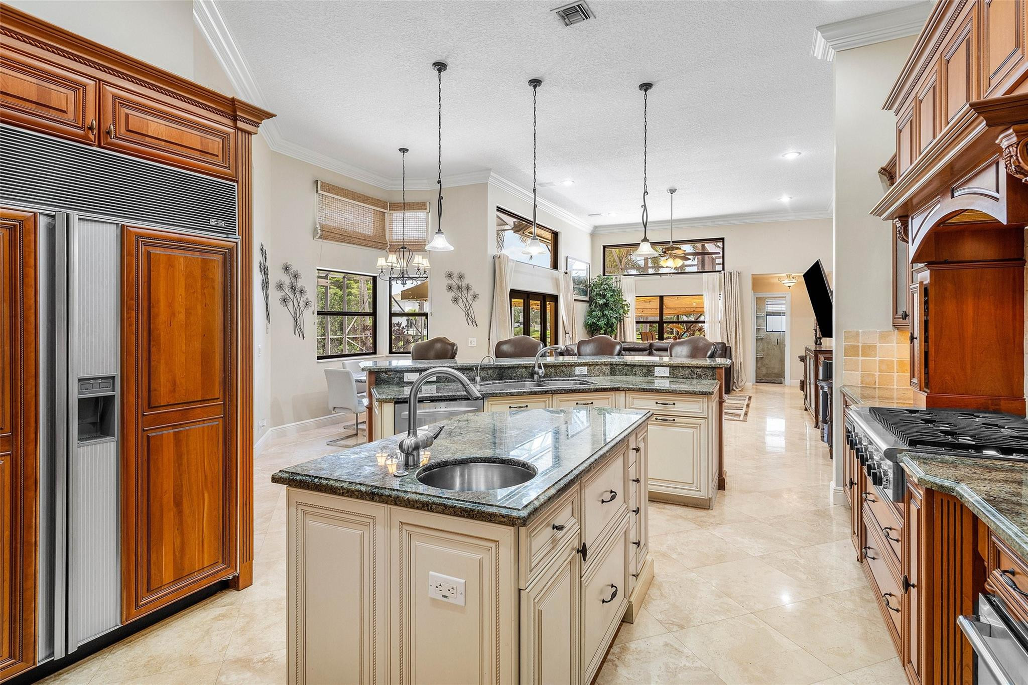 6020 NW 60th Ave