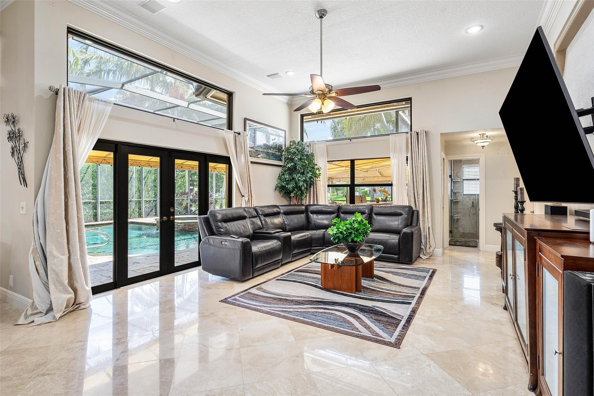 6020 NW 60th Ave
