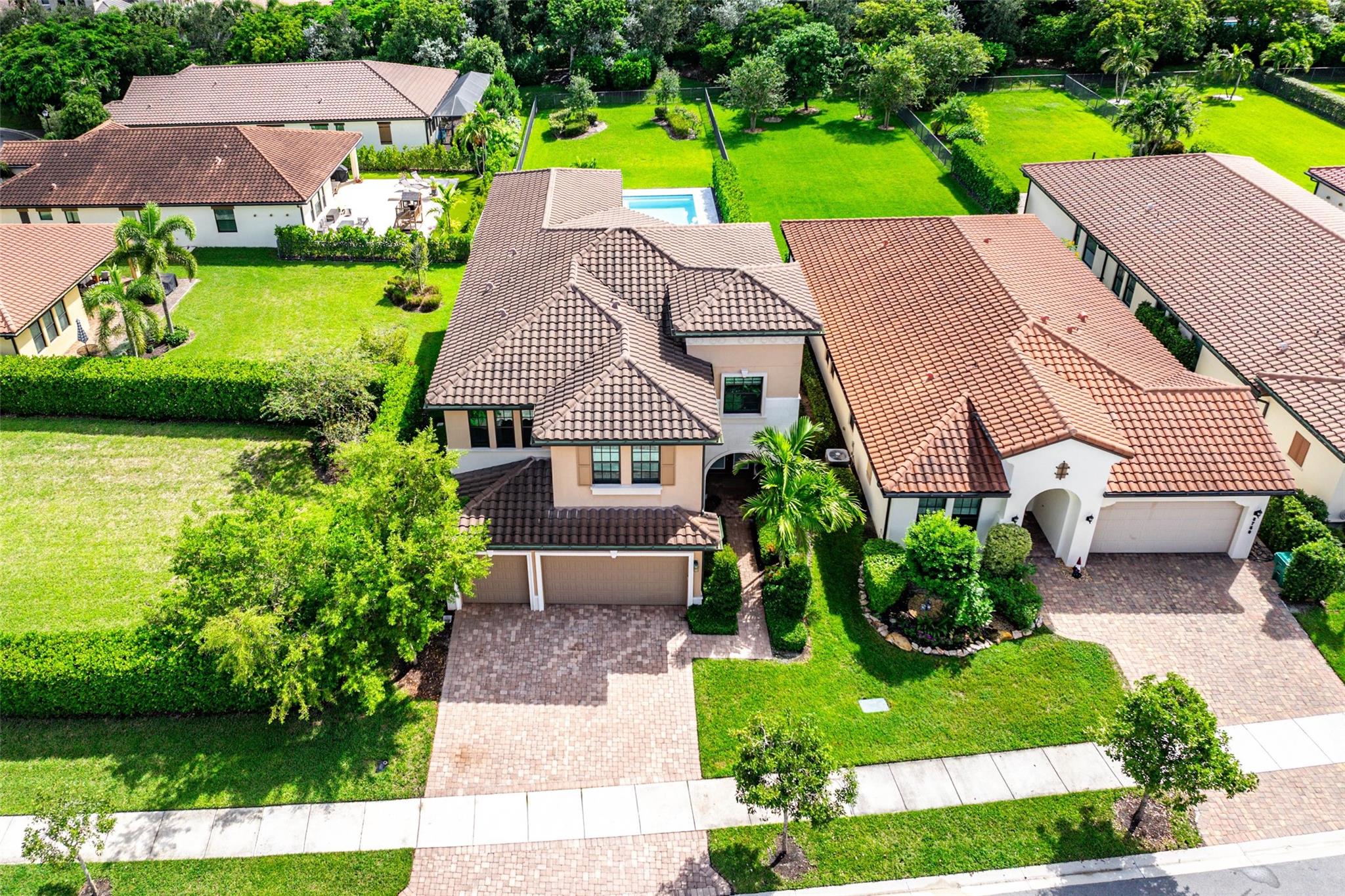 8760 E Baypoint Cir