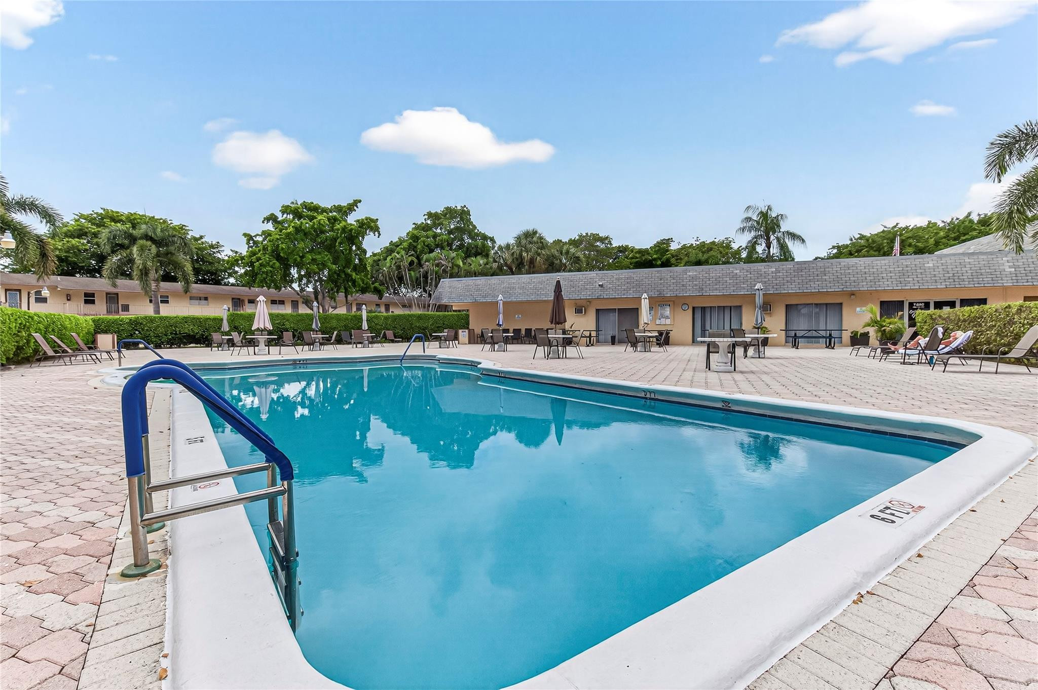 7610 NW 1st Street 201