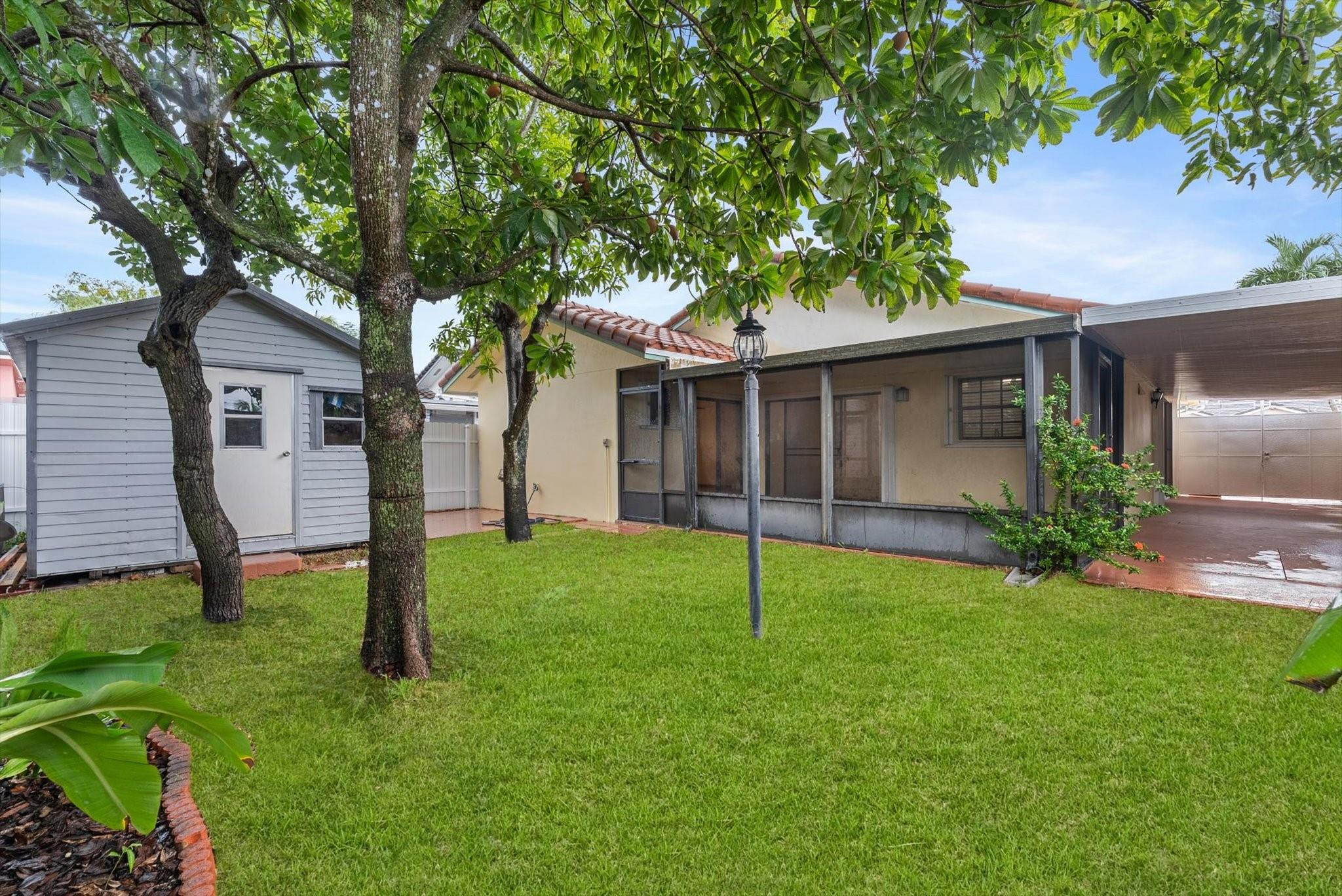 5051 SW 142 PL