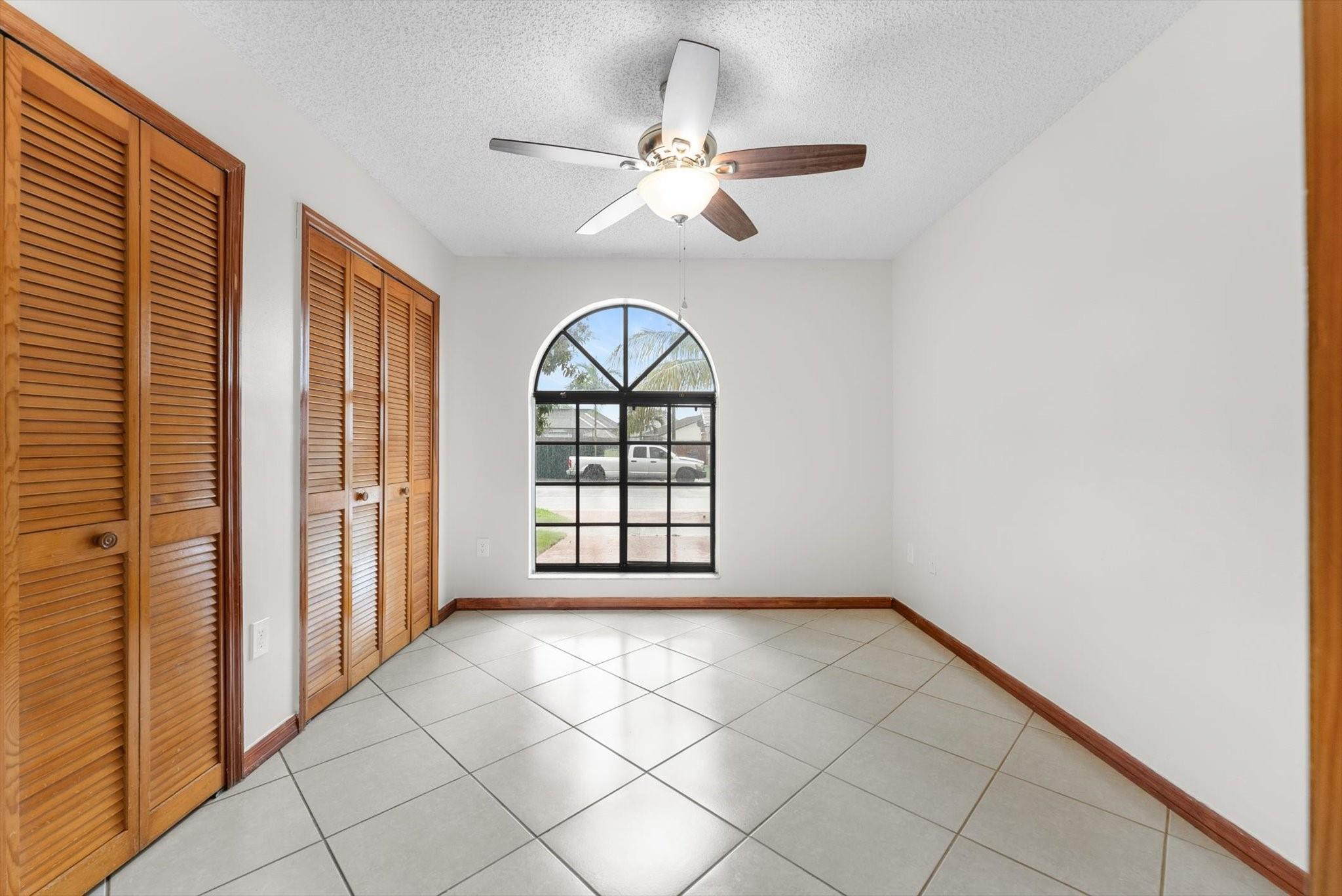 5051 SW 142 PL