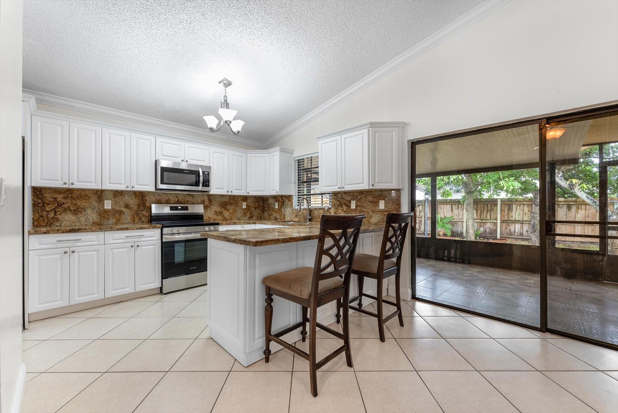 5051 SW 142 PL