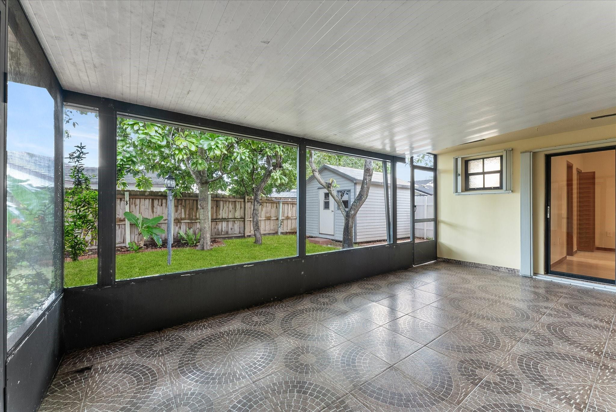 5051 SW 142 PL