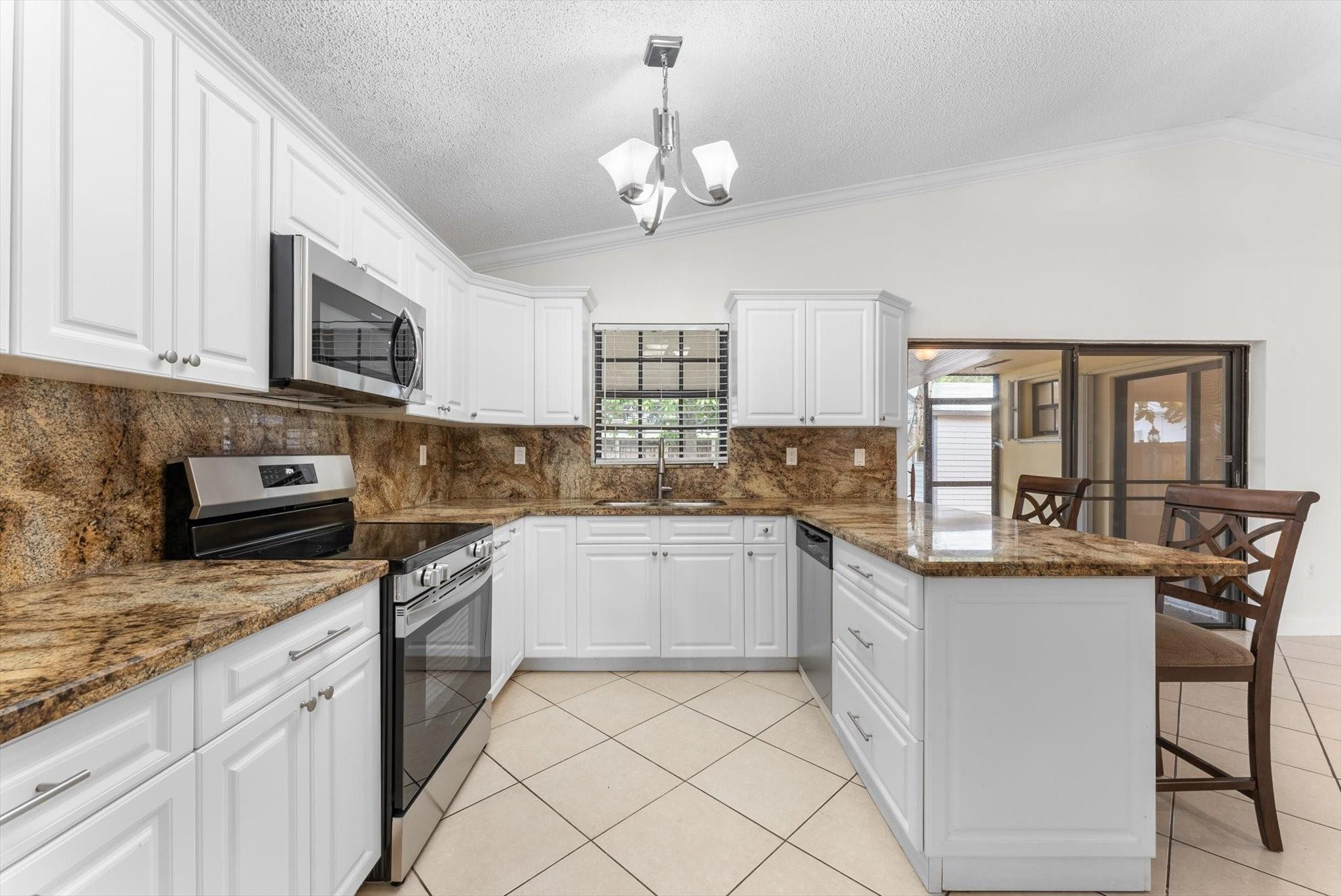 5051 SW 142 PL