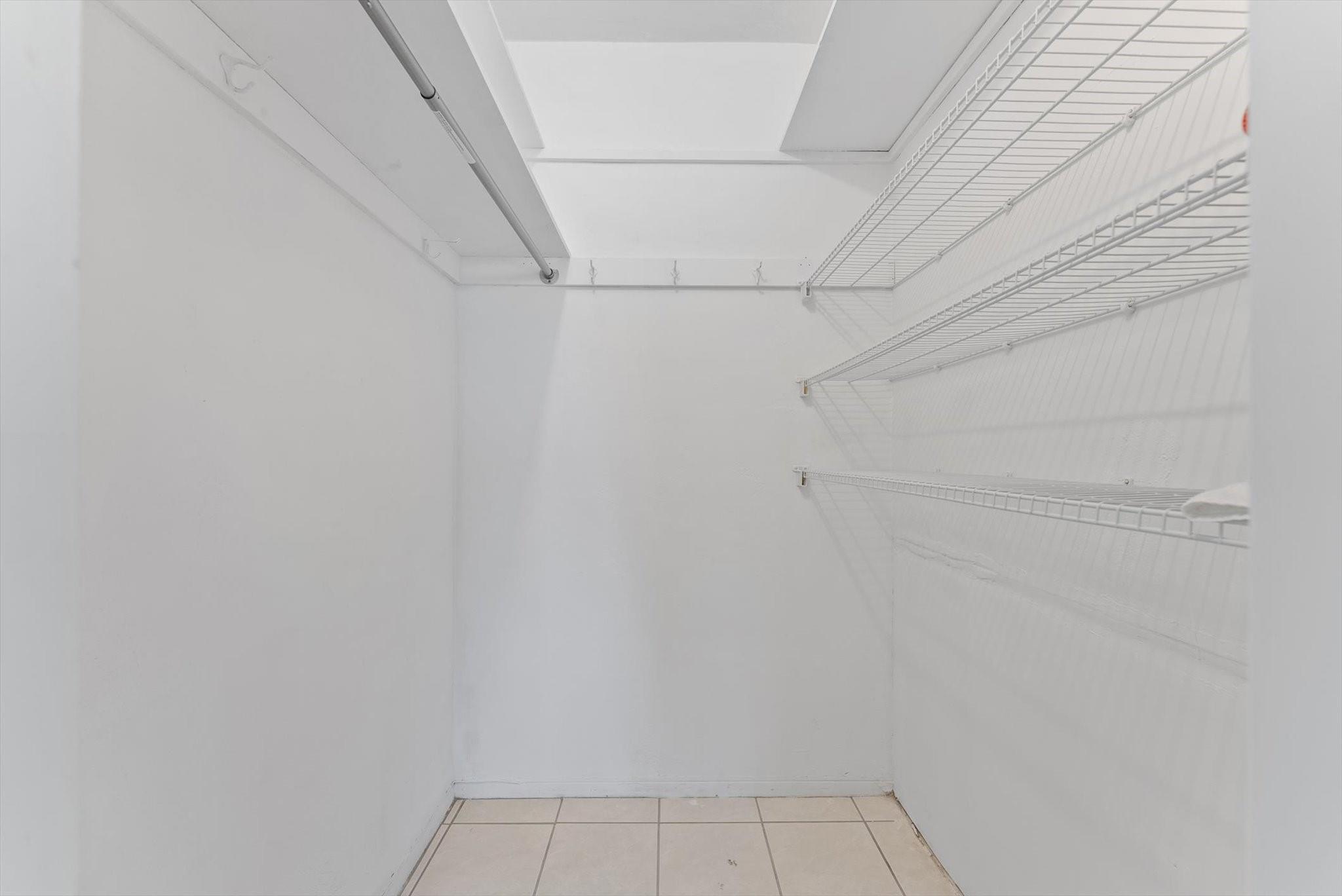 1041 HILLSBORO MILE 2