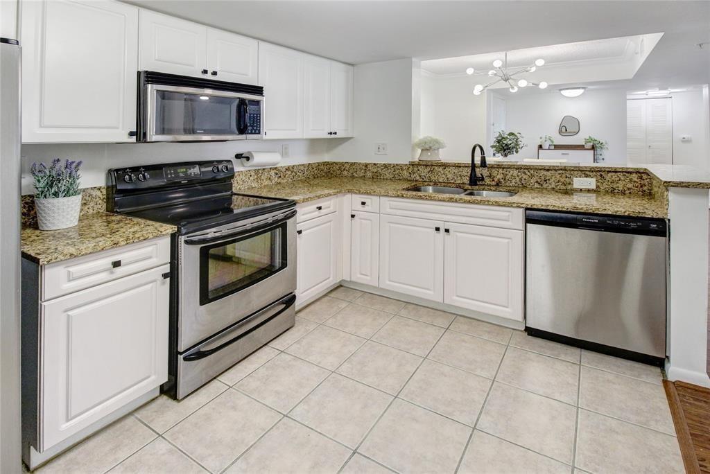520 SE 5th Ave 2605