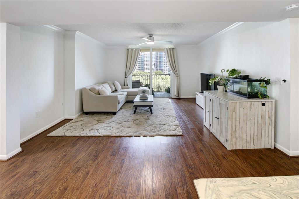 520 SE 5th Ave 2605