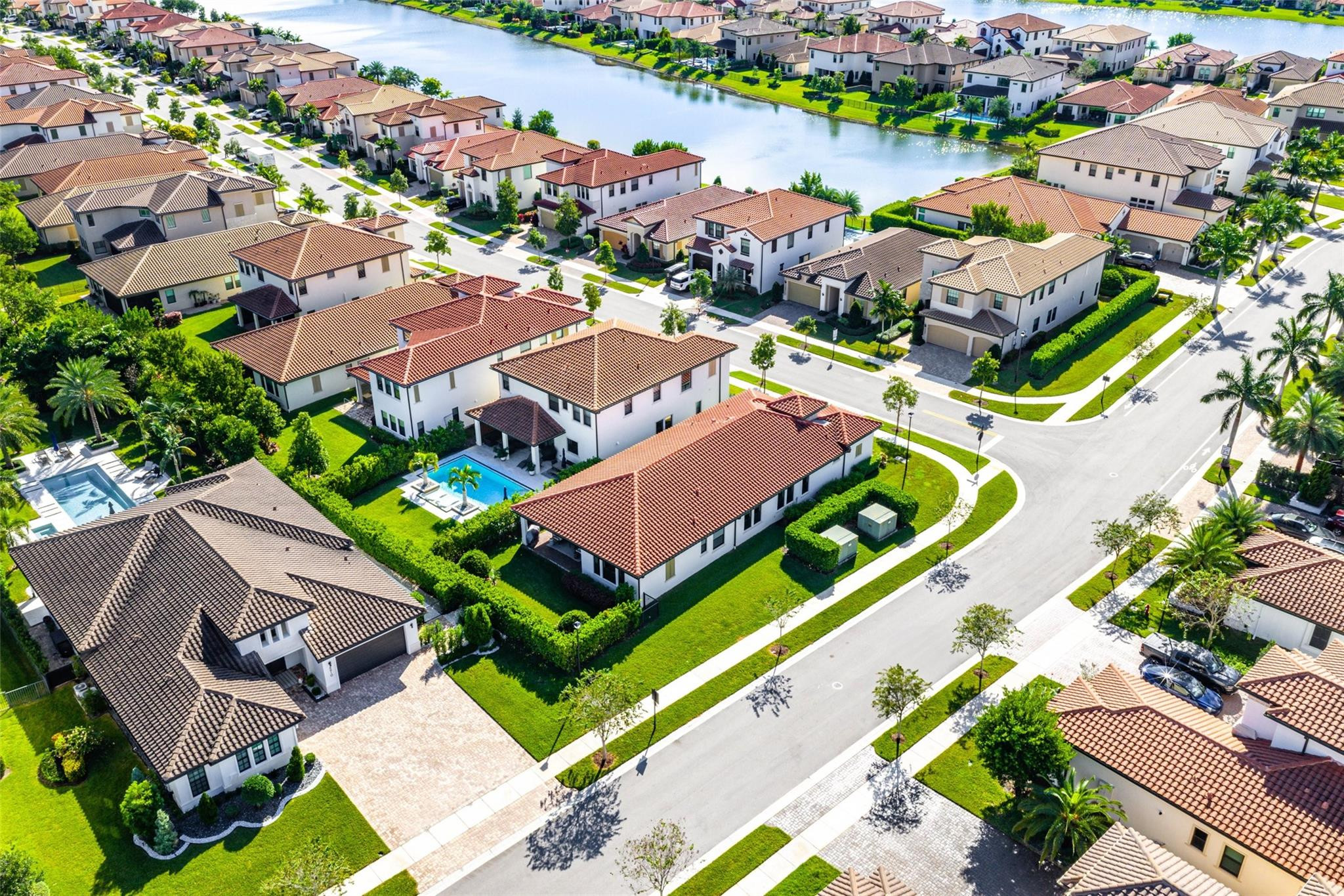 12295 N Baypoint Cir