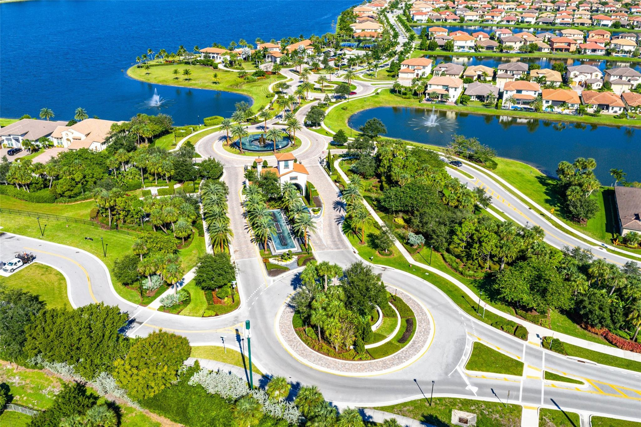 12295 N Baypoint Cir