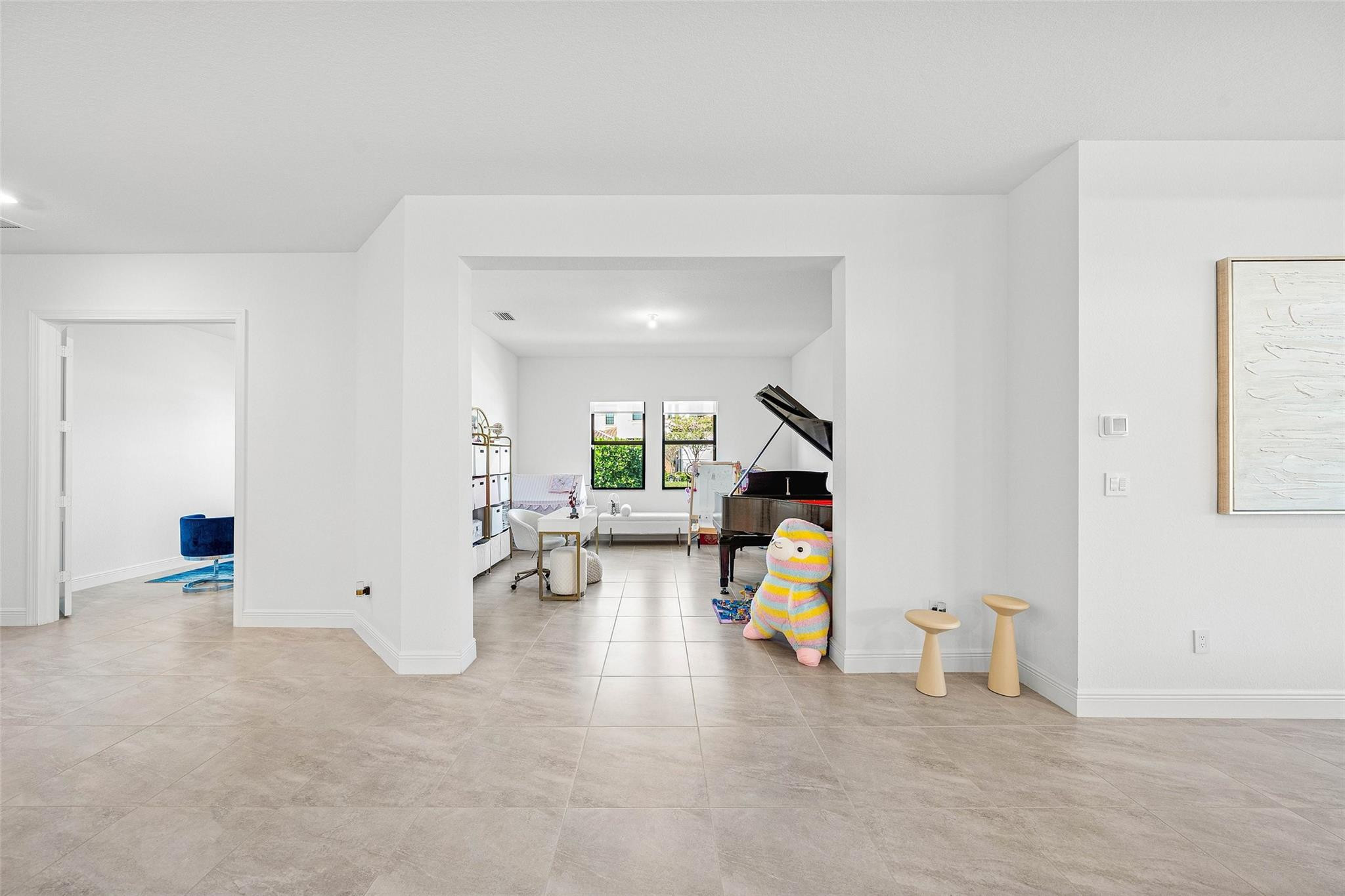 12295 N Baypoint Cir