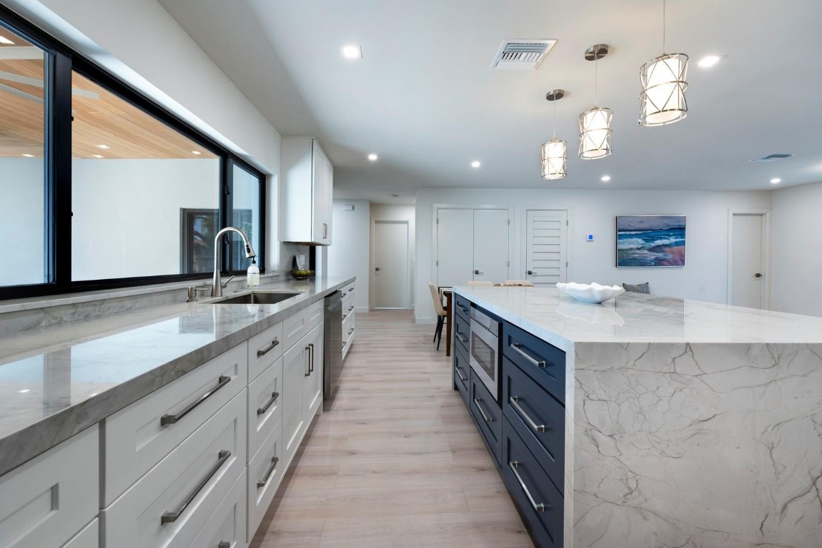 2440 NE 46th Street, Lighthouse Point