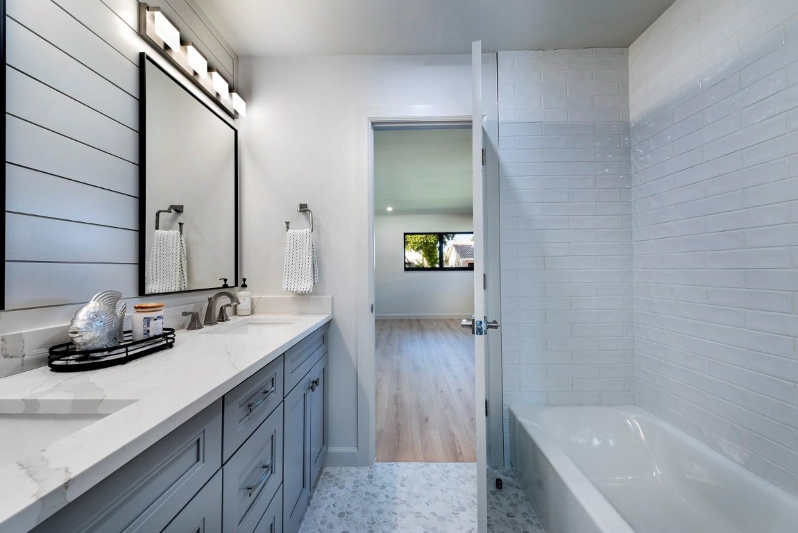 2440 NE 46th Street, Lighthouse Point