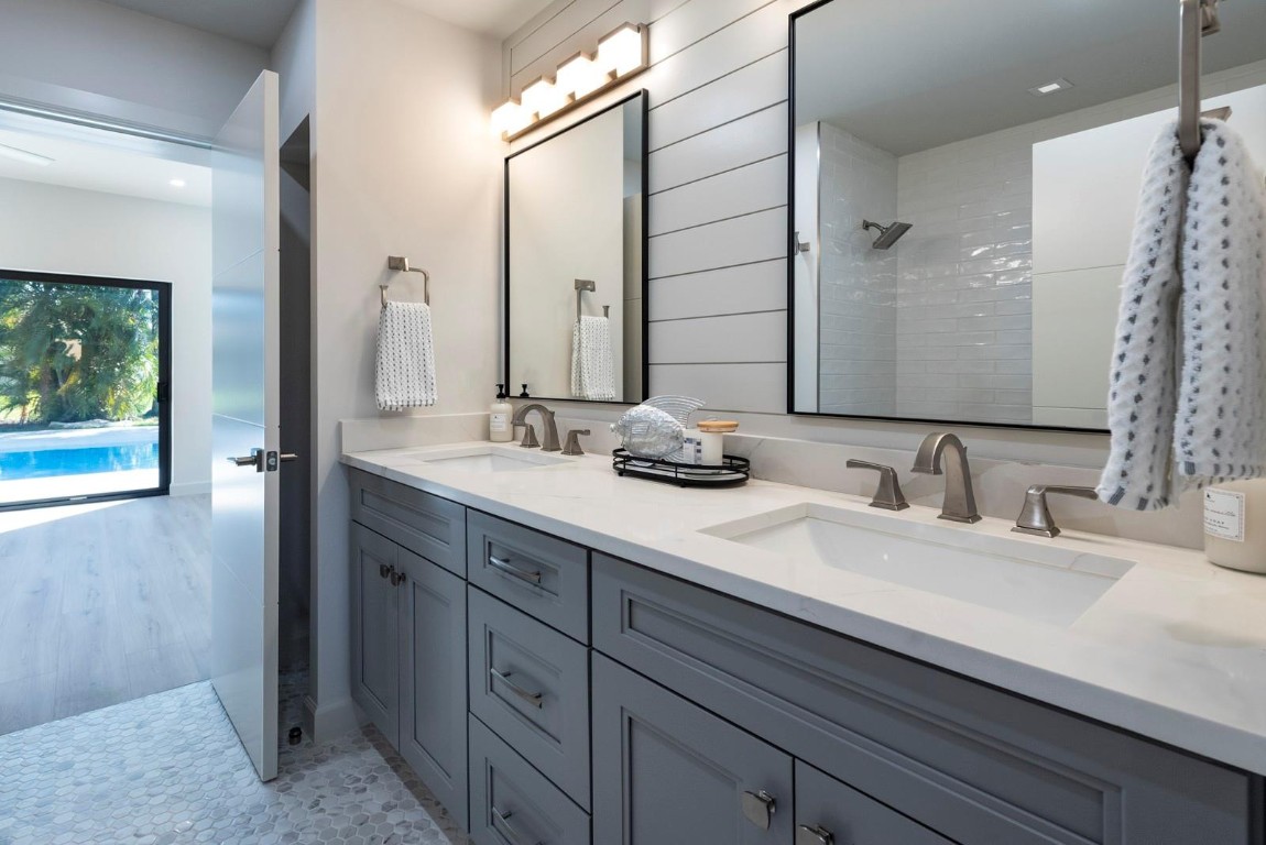 2440 NE 46th Street, Lighthouse Point