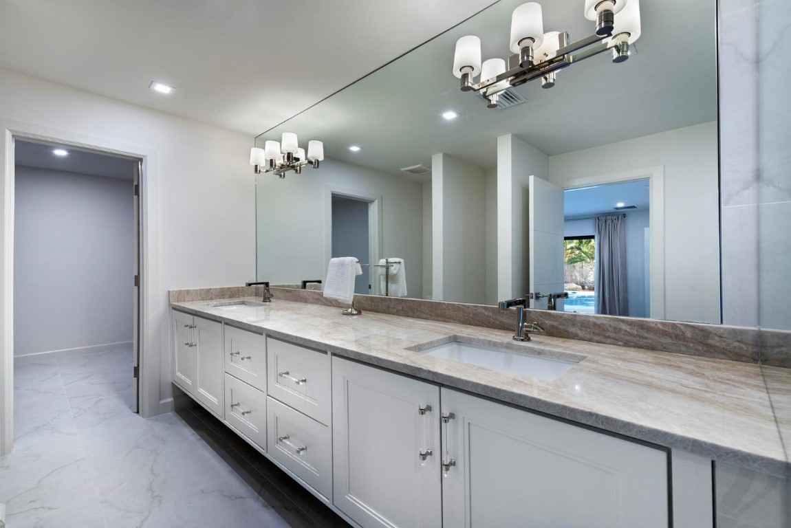 2440 NE 46th Street, Lighthouse Point