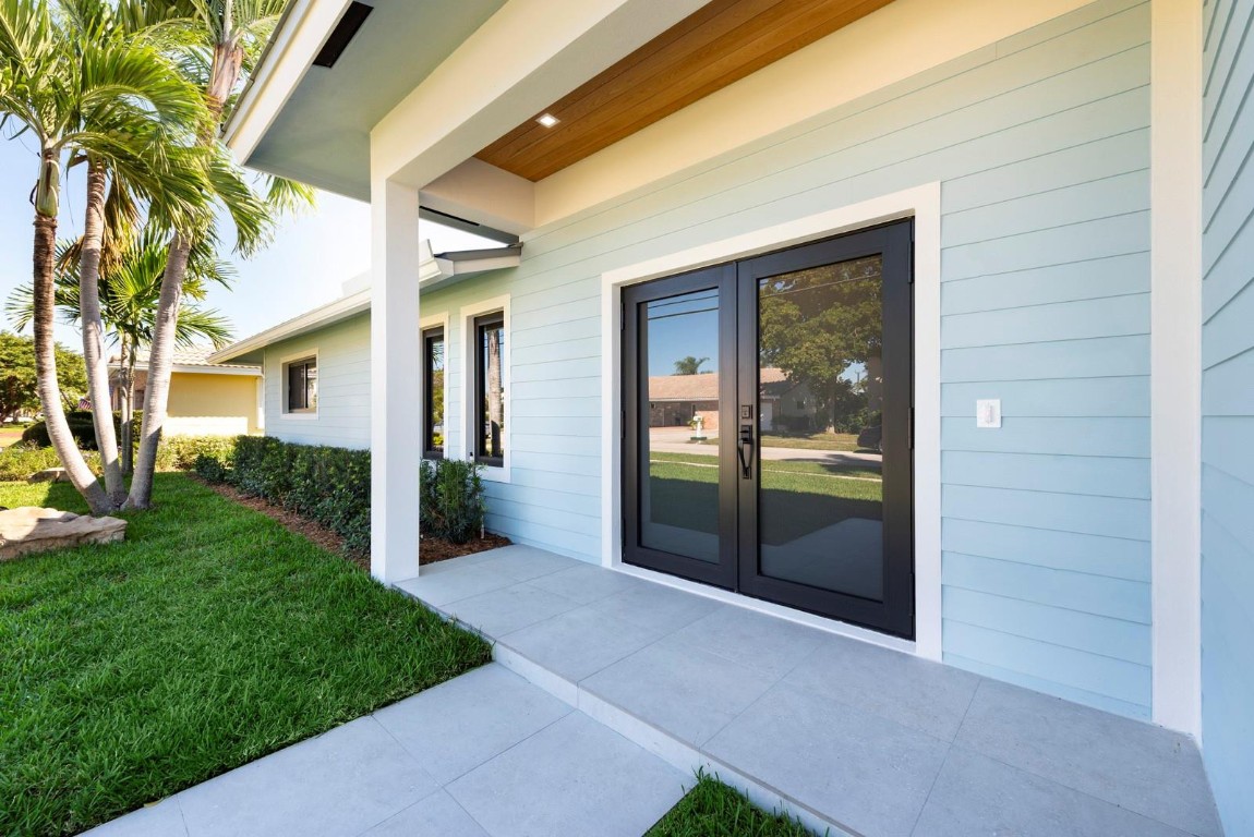 2440 NE 46th Street, Lighthouse Point