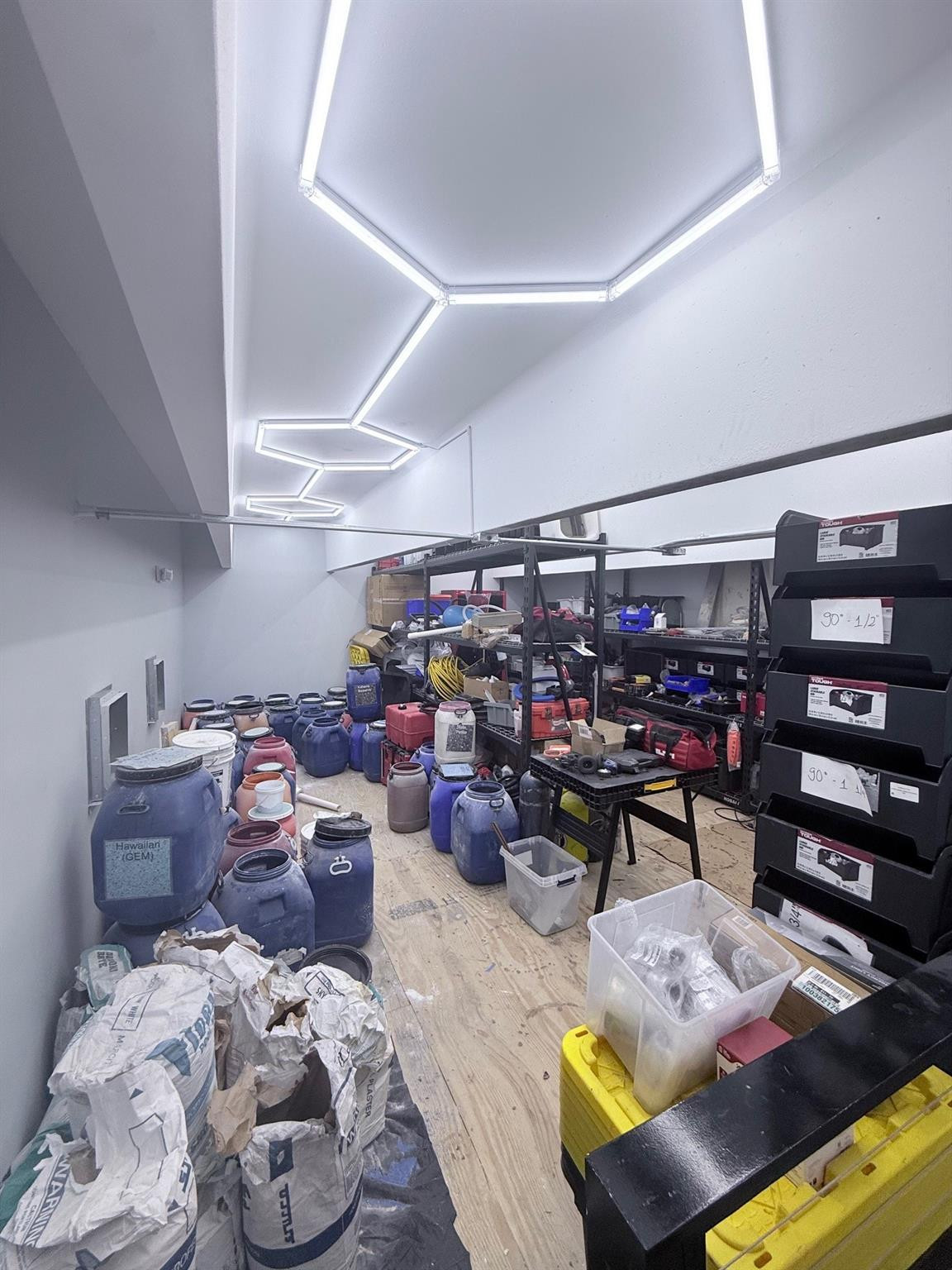 4851 W Hillsboro Blvd 5A