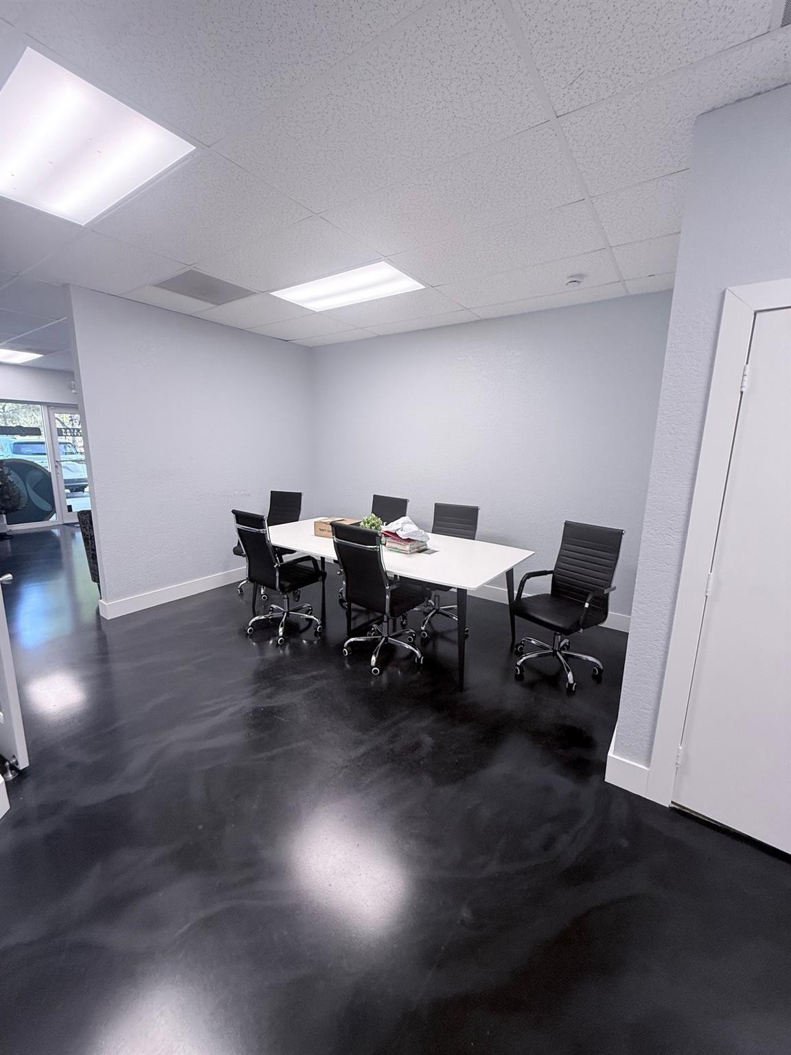 4851 W Hillsboro Blvd 5A